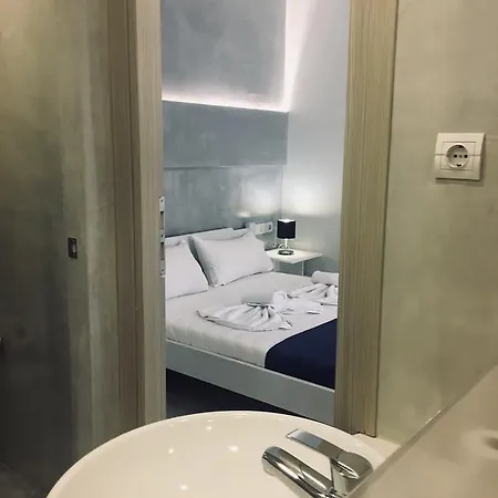 Lofos Strani Hotel