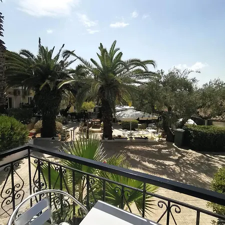 Lofos Strani 2* Zákynthos by