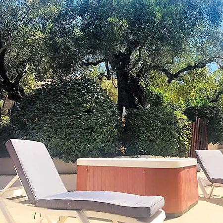 Hotel Lofos Strani