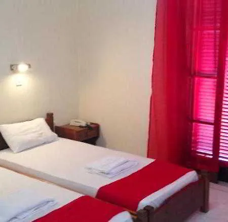 Lofos Strani Hotel 2*