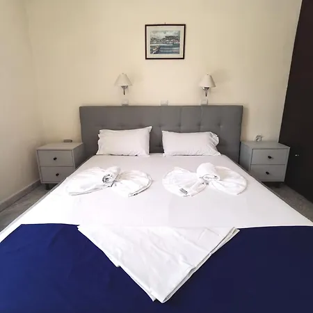 Lofos Strani Hotel 2*