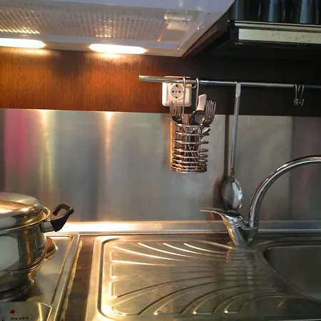 Hotel Lofos Strani 2*