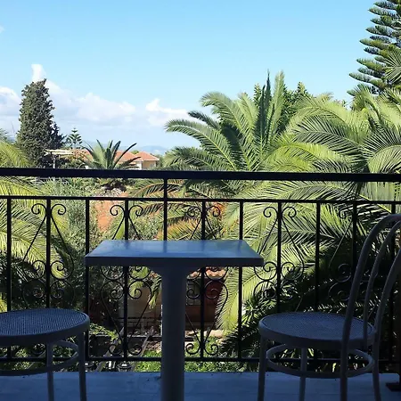 Hotel Lofos Strani 2*